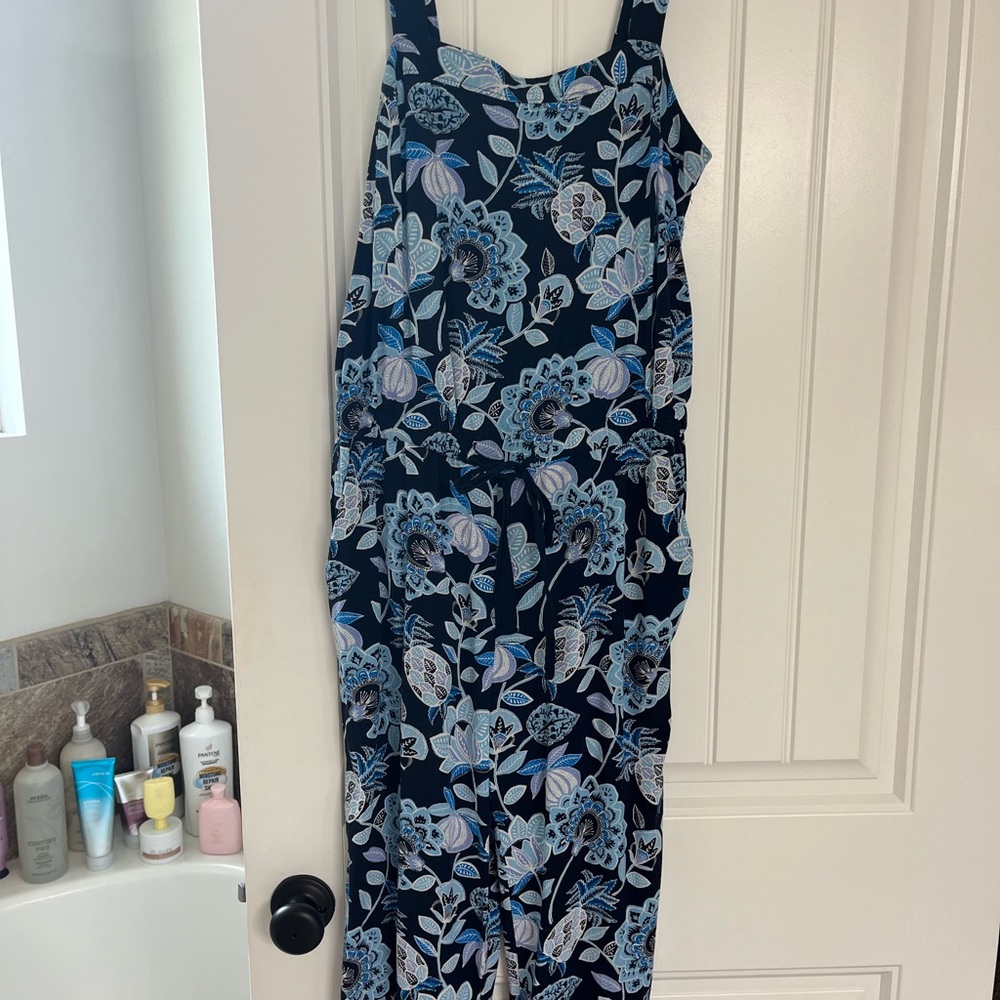 Loft Cropped Romper - Picture 4 of 5